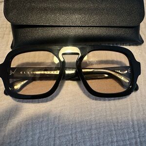 Elisa Johnson Jane in gloss Black